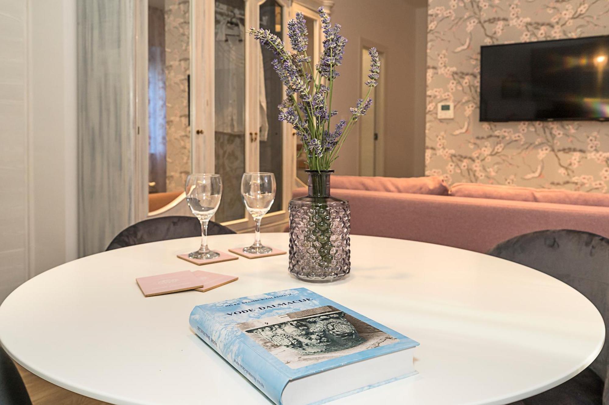 Apartament Marcel *