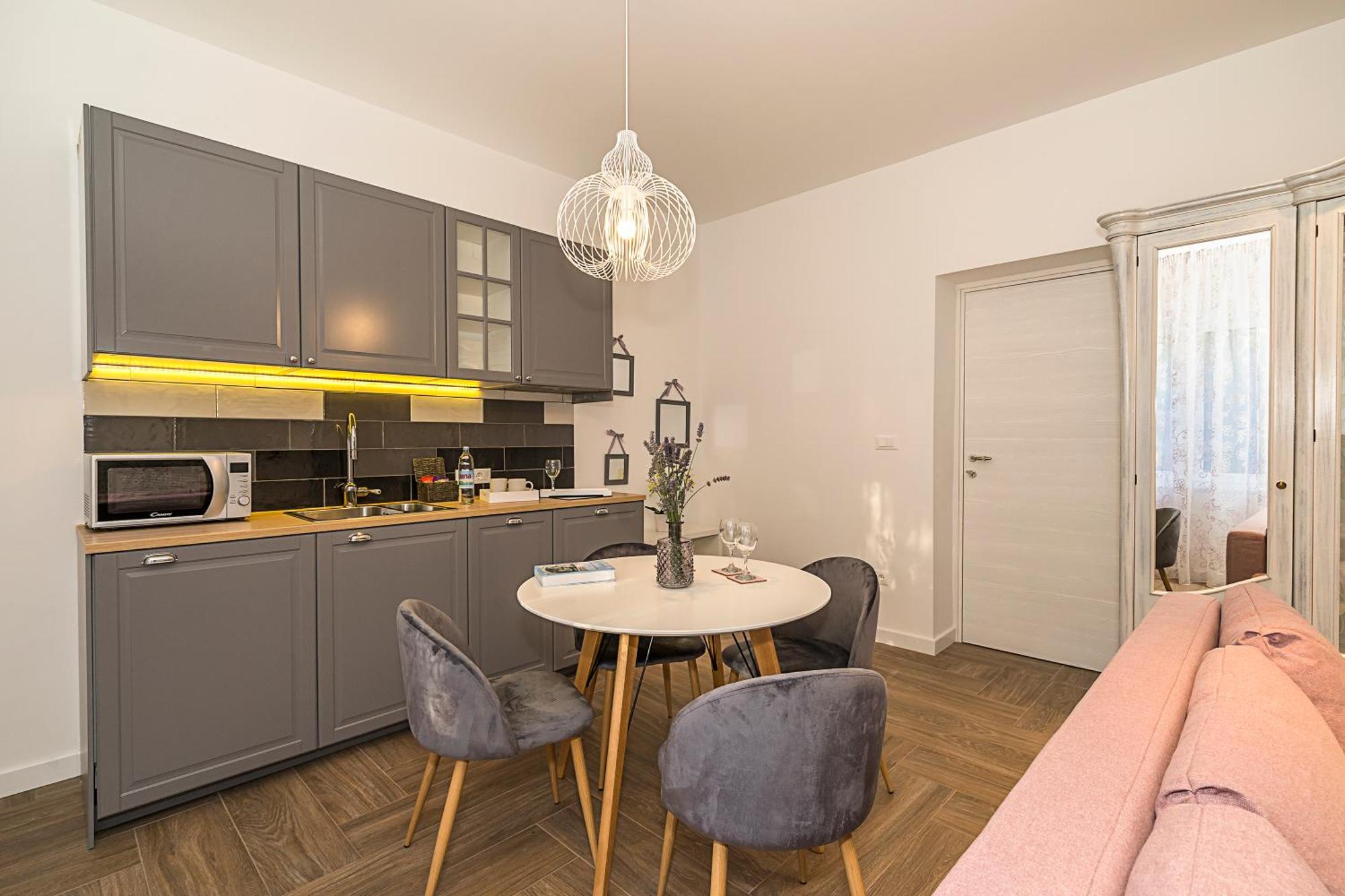 Marcel Apartament *