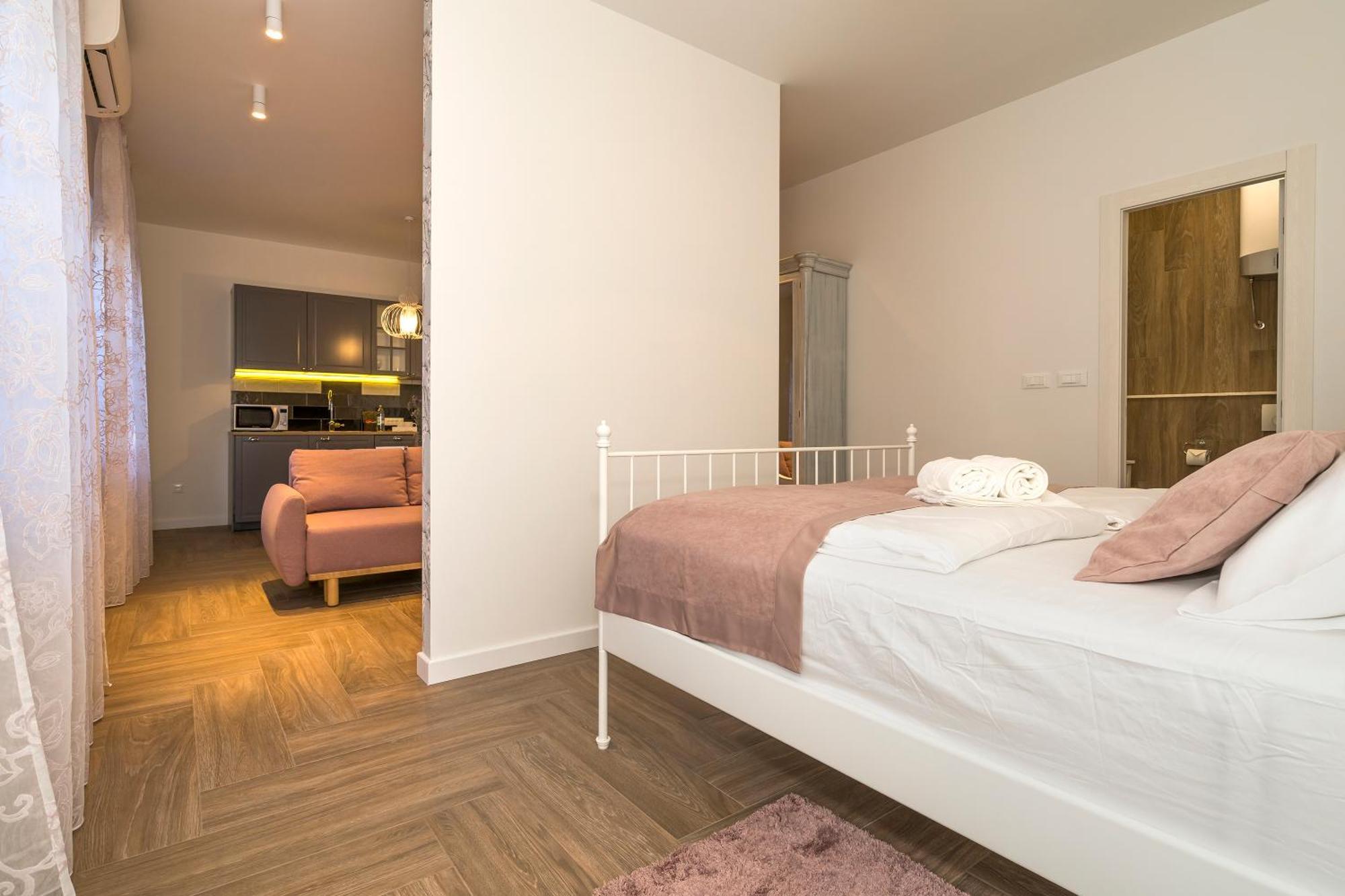 Marcel Apartament *